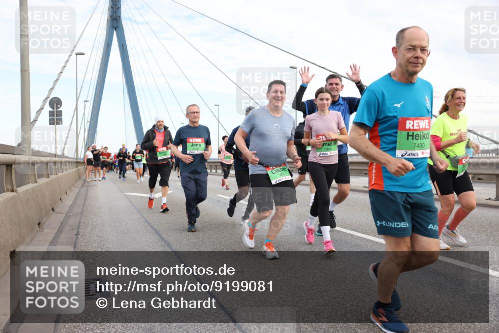 03.10.2025 - Köhlbrandbrückenlauf Lena Gebhardt http://msf.ph/oto/9199081 03.10.2025 15:37:06 Position 1 9478, 7900, 7905, 7490 meine-sportfotos.de