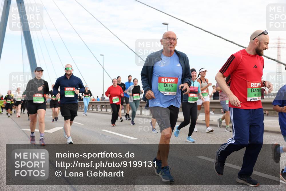 03.10.2025 - Köhlbrandbrückenlauf Lena Gebhardt http://msf.ph/oto/9199131 03.10.2025 15:37:20 Position 1 8502, 8339 meine-sportfotos.de