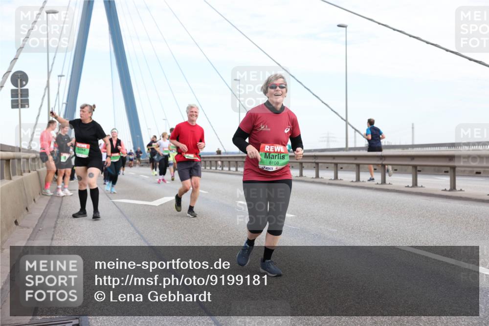 03.10.2025 - Köhlbrandbrückenlauf Lena Gebhardt http://msf.ph/oto/9199181 03.10.2025 15:37:35 Position 1 8108 meine-sportfotos.de