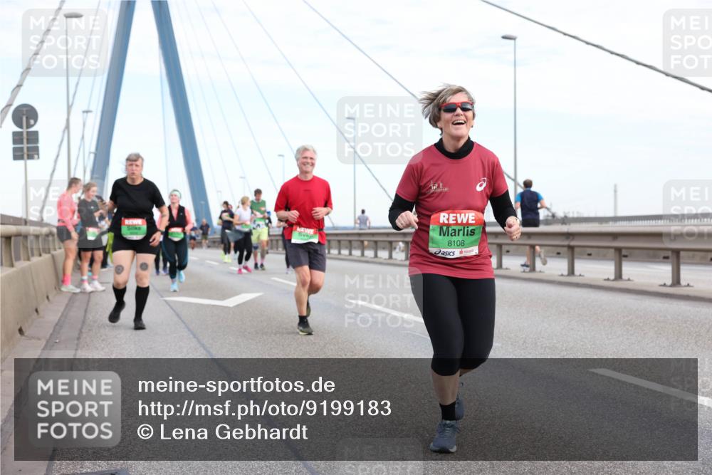03.10.2025 - Köhlbrandbrückenlauf Lena Gebhardt http://msf.ph/oto/9199183 03.10.2025 15:37:35 Position 1 8108 meine-sportfotos.de
