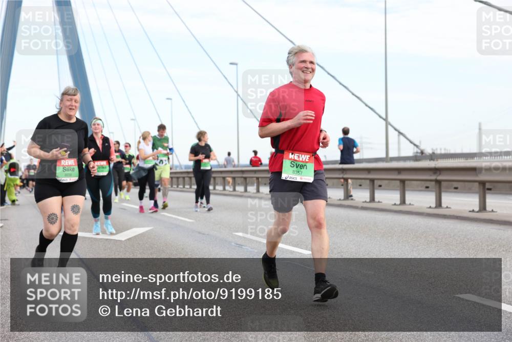 03.10.2025 - Köhlbrandbrückenlauf Lena Gebhardt http://msf.ph/oto/9199185 03.10.2025 15:37:36 Position 1 8658, 8357 meine-sportfotos.de