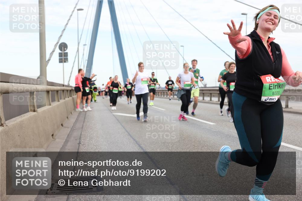 03.10.2025 - Köhlbrandbrückenlauf Lena Gebhardt http://msf.ph/oto/9199202 03.10.2025 15:37:39 Position 1 8320 meine-sportfotos.de