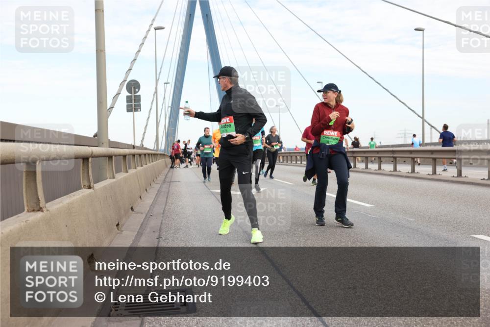 03.10.2025 - Köhlbrandbrückenlauf Lena Gebhardt http://msf.ph/oto/9199403 03.10.2025 15:38:33 Position 1 8876, 8877 meine-sportfotos.de