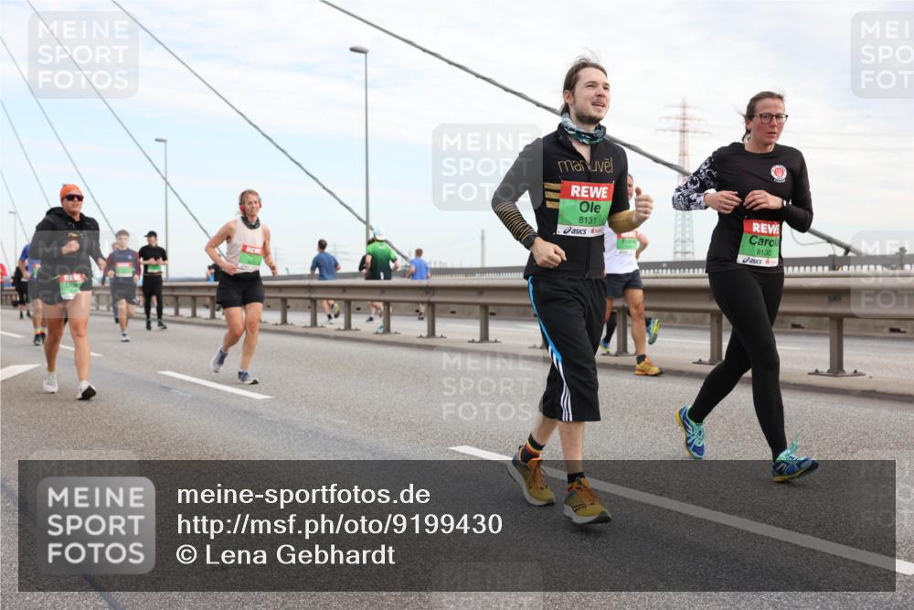 03.10.2025 - Köhlbrandbrückenlauf Lena Gebhardt http://msf.ph/oto/9199430 03.10.2025 15:38:41 Position 1 8131, 8130 meine-sportfotos.de