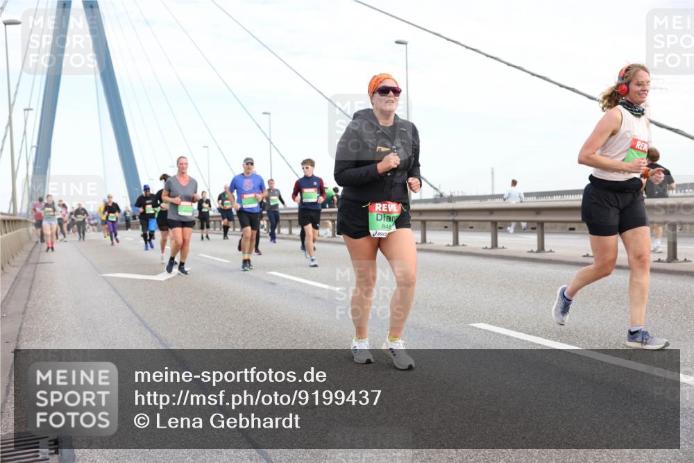 03.10.2025 - Köhlbrandbrückenlauf Lena Gebhardt http://msf.ph/oto/9199437 03.10.2025 15:38:43 Position 1 848 meine-sportfotos.de