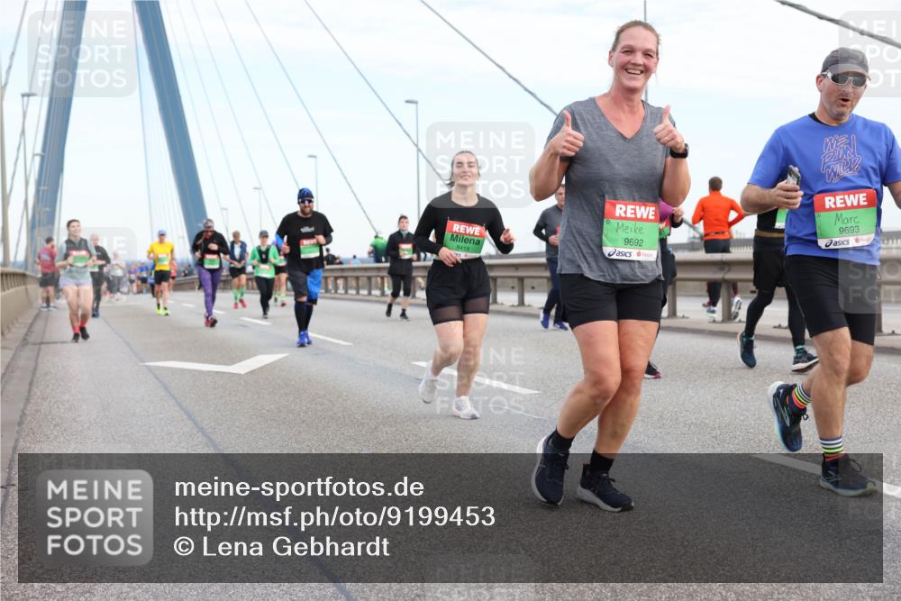03.10.2025 - Köhlbrandbrückenlauf Lena Gebhardt http://msf.ph/oto/9199453 03.10.2025 15:38:46 Position 1 9692, 9693, 8418 meine-sportfotos.de