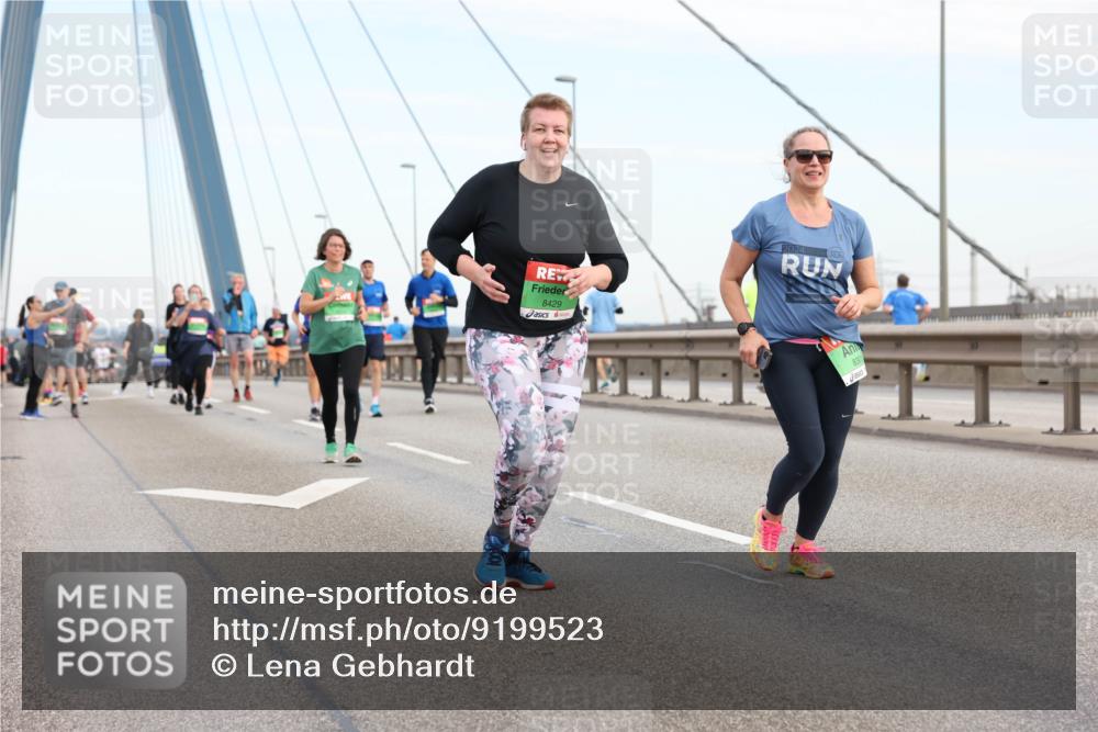 03.10.2025 - Köhlbrandbrückenlauf Lena Gebhardt http://msf.ph/oto/9199523 03.10.2025 15:39:07 Position 1 8429, 2024, 830 meine-sportfotos.de