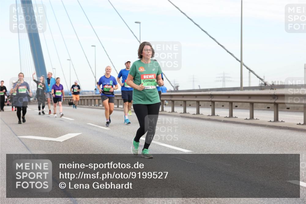 03.10.2025 - Köhlbrandbrückenlauf Lena Gebhardt http://msf.ph/oto/9199527 03.10.2025 15:39:10 Position 1 8514 meine-sportfotos.de