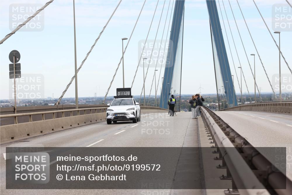 03.10.2025 - Köhlbrandbrückenlauf Lena Gebhardt http://msf.ph/oto/9199572 03.10.2025 15:12:23 Position 1 0, 88, 28, 193 meine-sportfotos.de