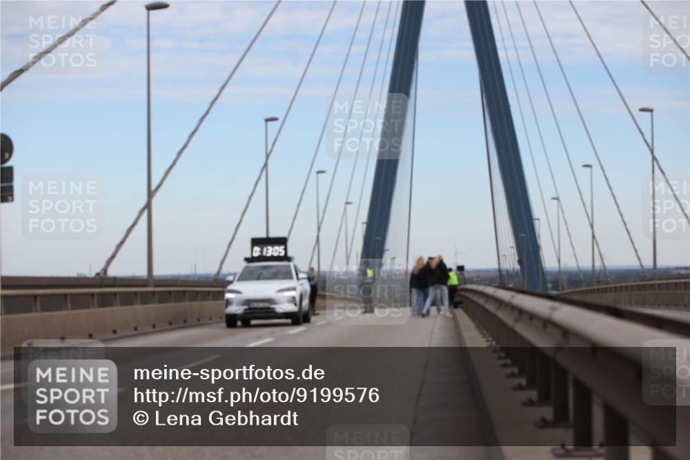 03.10.2025 - Köhlbrandbrückenlauf Lena Gebhardt http://msf.ph/oto/9199576 03.10.2025 15:14:00 Position 1 013, 05 meine-sportfotos.de