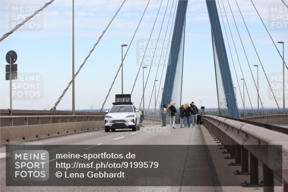 03.10.2025 - Köhlbrandbrückenlauf Lena Gebhardt http://msf.ph/oto/9199579 03.10.2025 15:14:06 Position 1 0, 13, 82, 193 meine-sportfotos.de