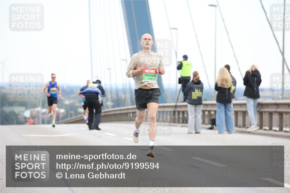 03.10.2025 - Köhlbrandbrückenlauf Lena Gebhardt http://msf.ph/oto/9199594 03.10.2025 15:16:34 Position 1 7004, 2015 meine-sportfotos.de