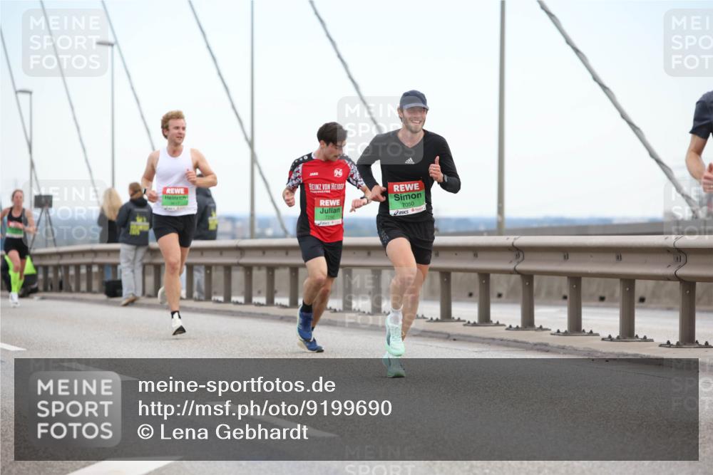 03.10.2025 - Köhlbrandbrückenlauf Lena Gebhardt http://msf.ph/oto/9199690 03.10.2025 15:18:26 Position 1 96, 7050 meine-sportfotos.de