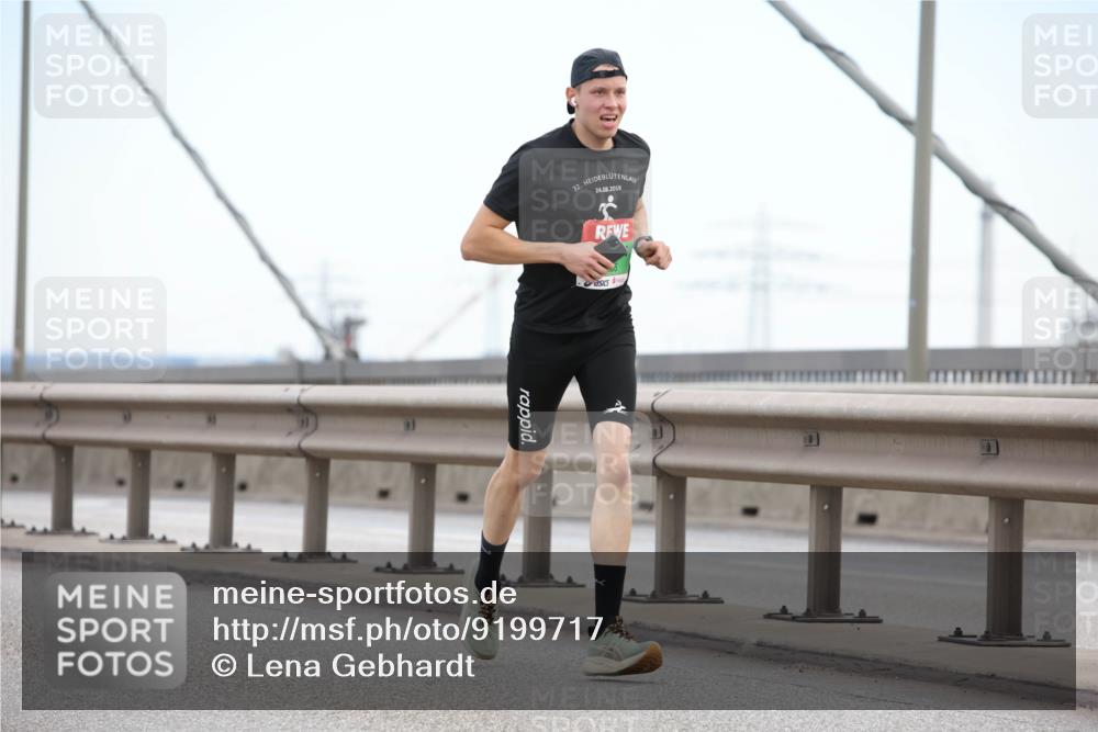 03.10.2025 - Köhlbrandbrückenlauf Lena Gebhardt http://msf.ph/oto/9199717 03.10.2025 15:18:37 Position 1 32, 24, 08, 2019 meine-sportfotos.de