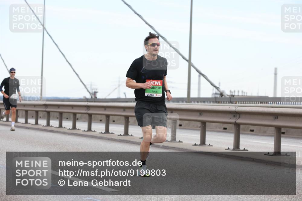03.10.2025 - Köhlbrandbrückenlauf Lena Gebhardt http://msf.ph/oto/9199803 03.10.2025 15:19:36 Position 1 7026 meine-sportfotos.de