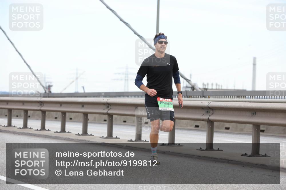 03.10.2025 - Köhlbrandbrückenlauf Lena Gebhardt http://msf.ph/oto/9199812 03.10.2025 15:19:39 Position 1 7118 meine-sportfotos.de