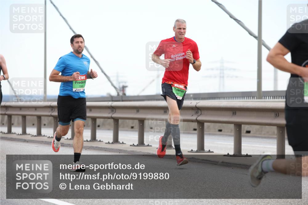 03.10.2025 - Köhlbrandbrückenlauf Lena Gebhardt http://msf.ph/oto/9199880 03.10.2025 15:20:16 Position 1 7068, 181 meine-sportfotos.de
