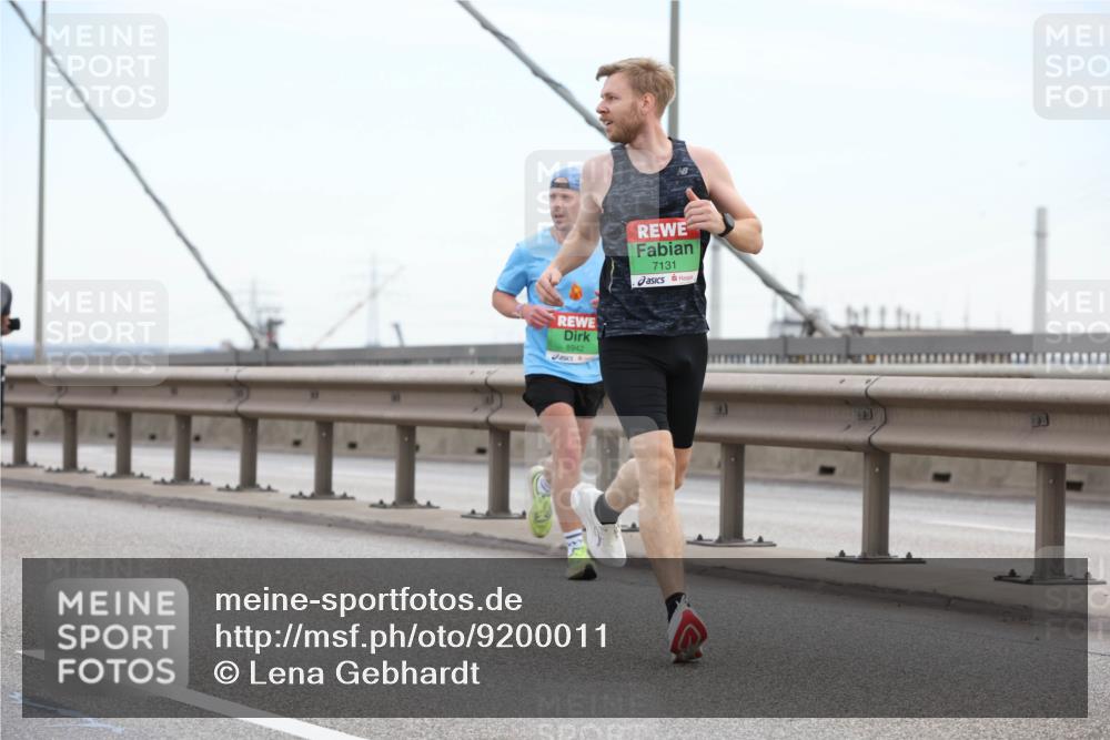 03.10.2025 - Köhlbrandbrückenlauf Lena Gebhardt http://msf.ph/oto/9200011 03.10.2025 15:21:03 Position 1 8942, 7131 meine-sportfotos.de