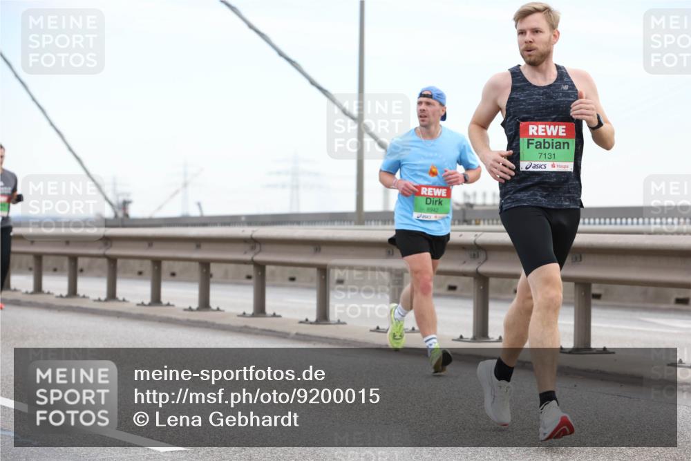 03.10.2025 - Köhlbrandbrückenlauf Lena Gebhardt http://msf.ph/oto/9200015 03.10.2025 15:21:04 Position 1 8942, 7131 meine-sportfotos.de