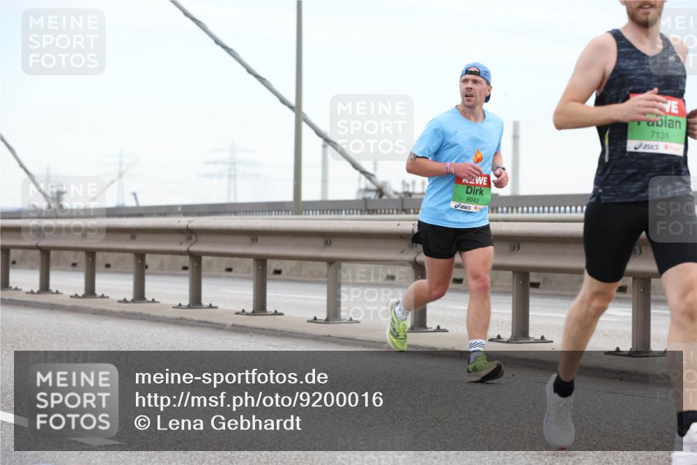 03.10.2025 - Köhlbrandbrückenlauf Lena Gebhardt http://msf.ph/oto/9200016 03.10.2025 15:21:04 Position 1 8942, 7131 meine-sportfotos.de