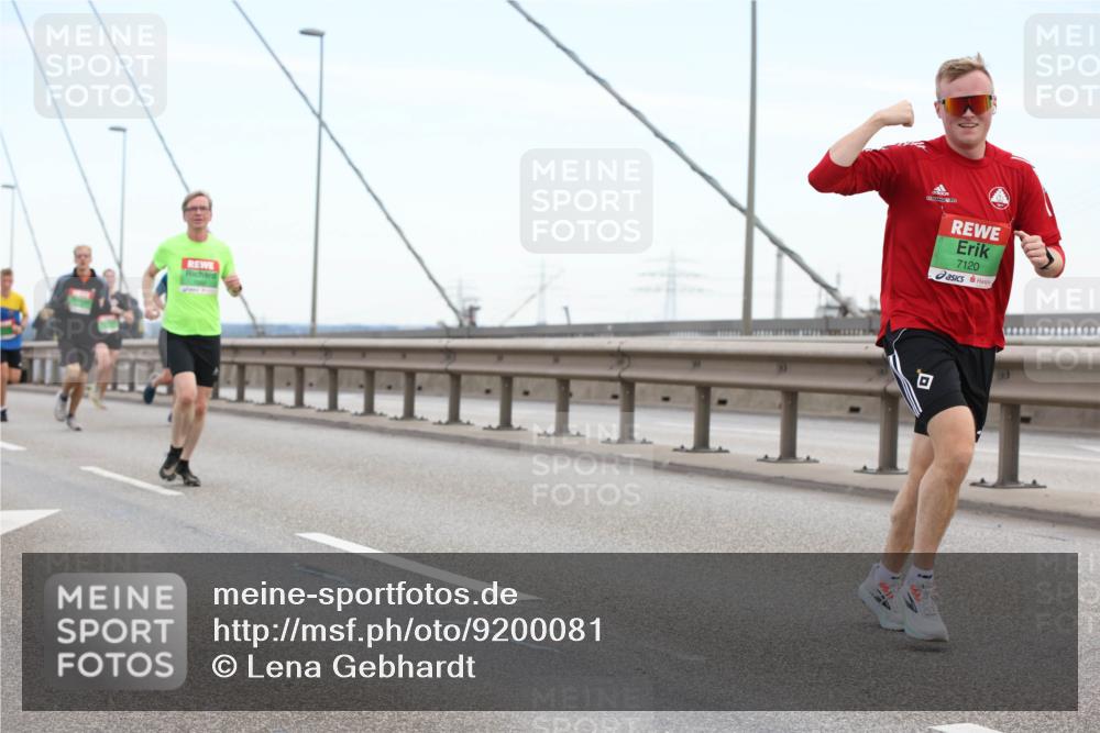03.10.2025 - Köhlbrandbrückenlauf Lena Gebhardt http://msf.ph/oto/9200081 03.10.2025 15:21:22 Position 1 7120 meine-sportfotos.de