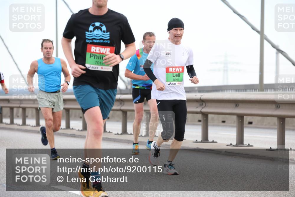 03.10.2025 - Köhlbrandbrückenlauf Lena Gebhardt http://msf.ph/oto/9200115 03.10.2025 15:21:33 Position 1 701, 8761 meine-sportfotos.de