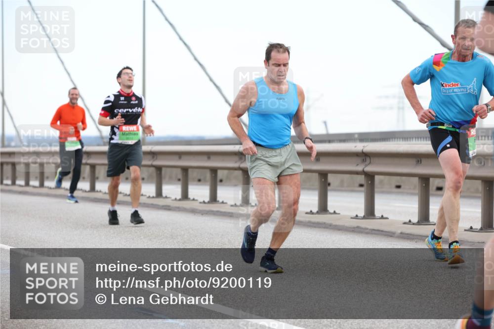 03.10.2025 - Köhlbrandbrückenlauf Lena Gebhardt http://msf.ph/oto/9200119 03.10.2025 15:21:34 Position 1  meine-sportfotos.de