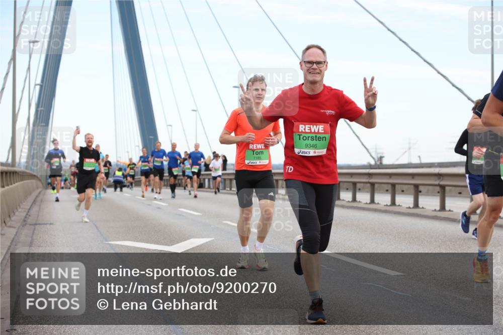 03.10.2025 - Köhlbrandbrückenlauf Lena Gebhardt http://msf.ph/oto/9200270 03.10.2025 15:22:32 Position 1 7185, 9346 meine-sportfotos.de