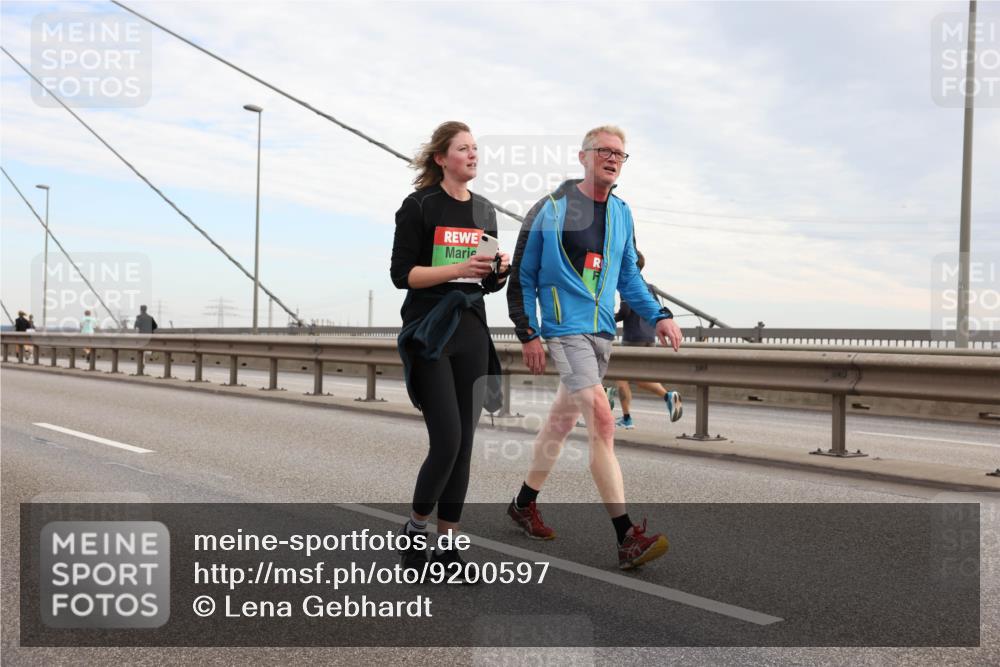 03.10.2025 - Köhlbrandbrückenlauf Lena Gebhardt http://msf.ph/oto/9200597 03.10.2025 15:39:27 Position 2  meine-sportfotos.de