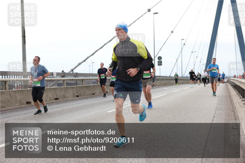 03.10.2025 - Köhlbrandbrückenlauf Lena Gebhardt http://msf.ph/oto/9200611 03.10.2025 15:40:38 Position 2  meine-sportfotos.de