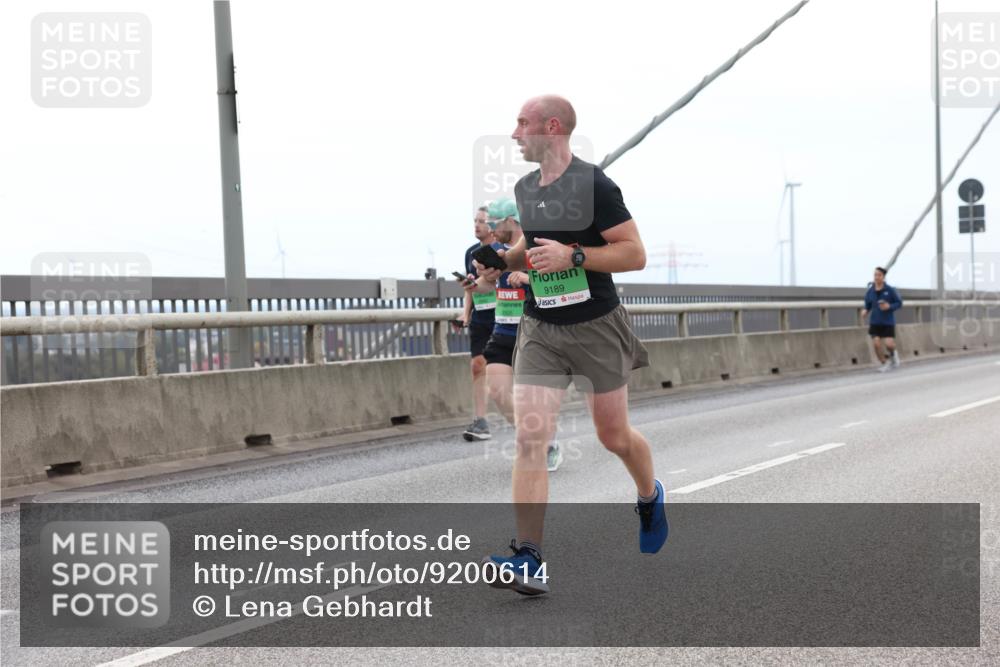 03.10.2025 - Köhlbrandbrückenlauf Lena Gebhardt http://msf.ph/oto/9200614 03.10.2025 15:40:39 Position 2 9189 meine-sportfotos.de