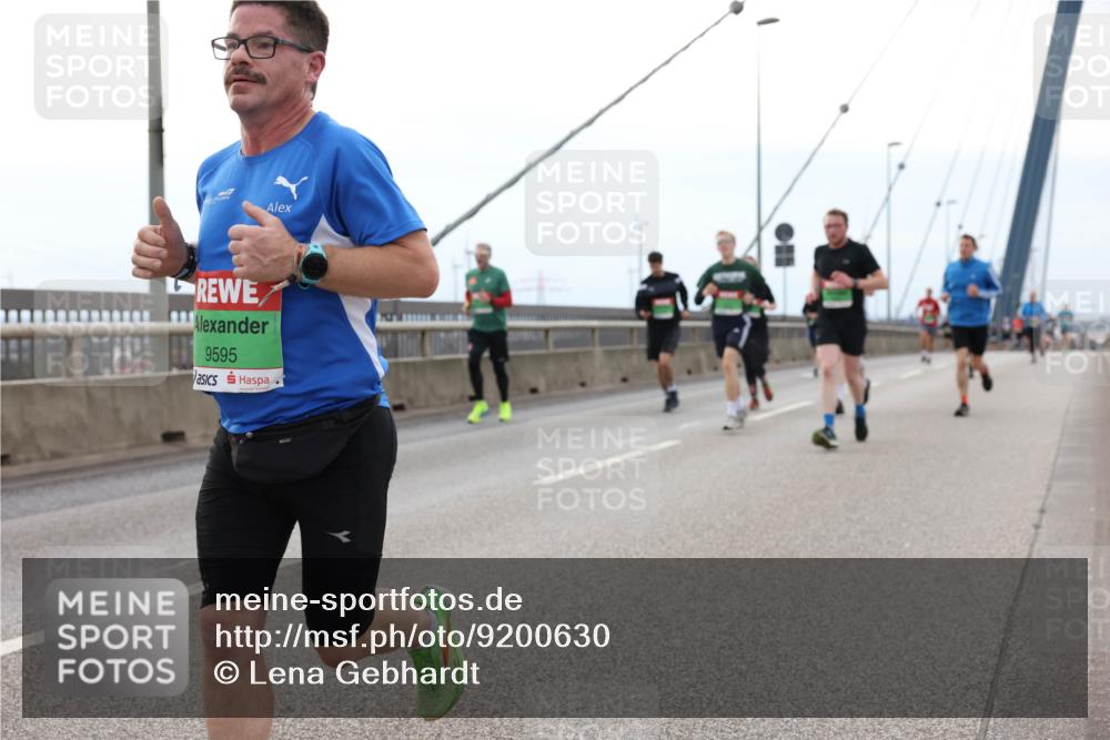 03.10.2025 - Köhlbrandbrückenlauf Lena Gebhardt http://msf.ph/oto/9200630 03.10.2025 15:40:48 Position 2 9595 meine-sportfotos.de