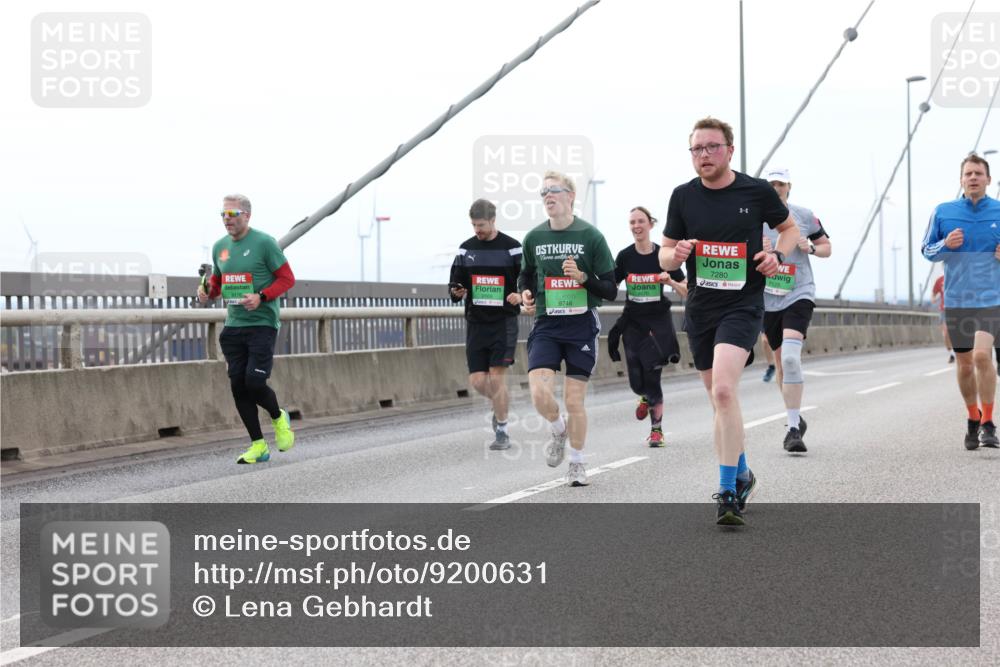 03.10.2025 - Köhlbrandbrückenlauf Lena Gebhardt http://msf.ph/oto/9200631 03.10.2025 15:40:49 Position 2 9746, 7280 meine-sportfotos.de