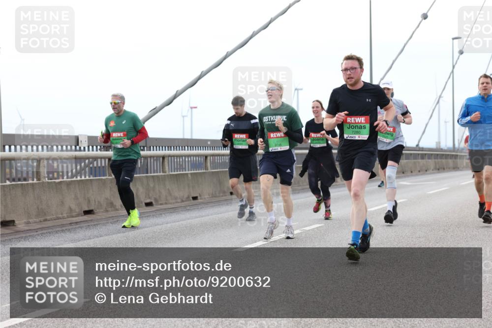 03.10.2025 - Köhlbrandbrückenlauf Lena Gebhardt http://msf.ph/oto/9200632 03.10.2025 15:40:49 Position 2 9746, 7280 meine-sportfotos.de