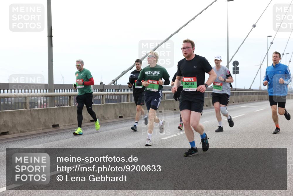 03.10.2025 - Köhlbrandbrückenlauf Lena Gebhardt http://msf.ph/oto/9200633 03.10.2025 15:40:50 Position 2 9746, 7280 meine-sportfotos.de
