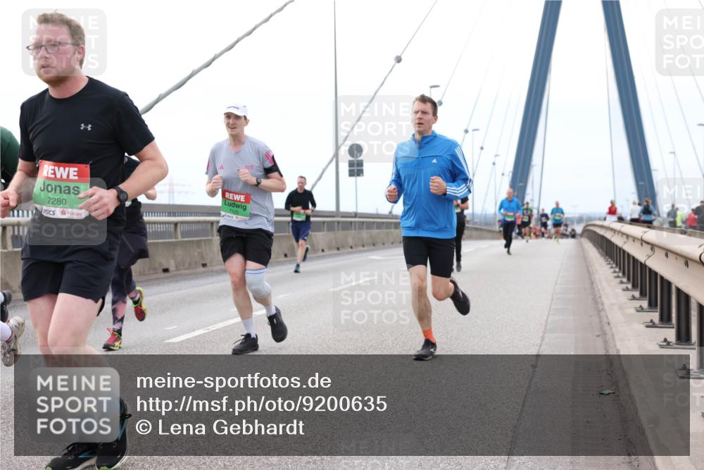 03.10.2025 - Köhlbrandbrückenlauf Lena Gebhardt http://msf.ph/oto/9200635 03.10.2025 15:40:50 Position 2 7280, 7125 meine-sportfotos.de