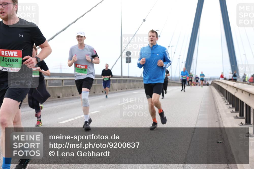 03.10.2025 - Köhlbrandbrückenlauf Lena Gebhardt http://msf.ph/oto/9200637 03.10.2025 15:40:50 Position 2 7280, 7125 meine-sportfotos.de