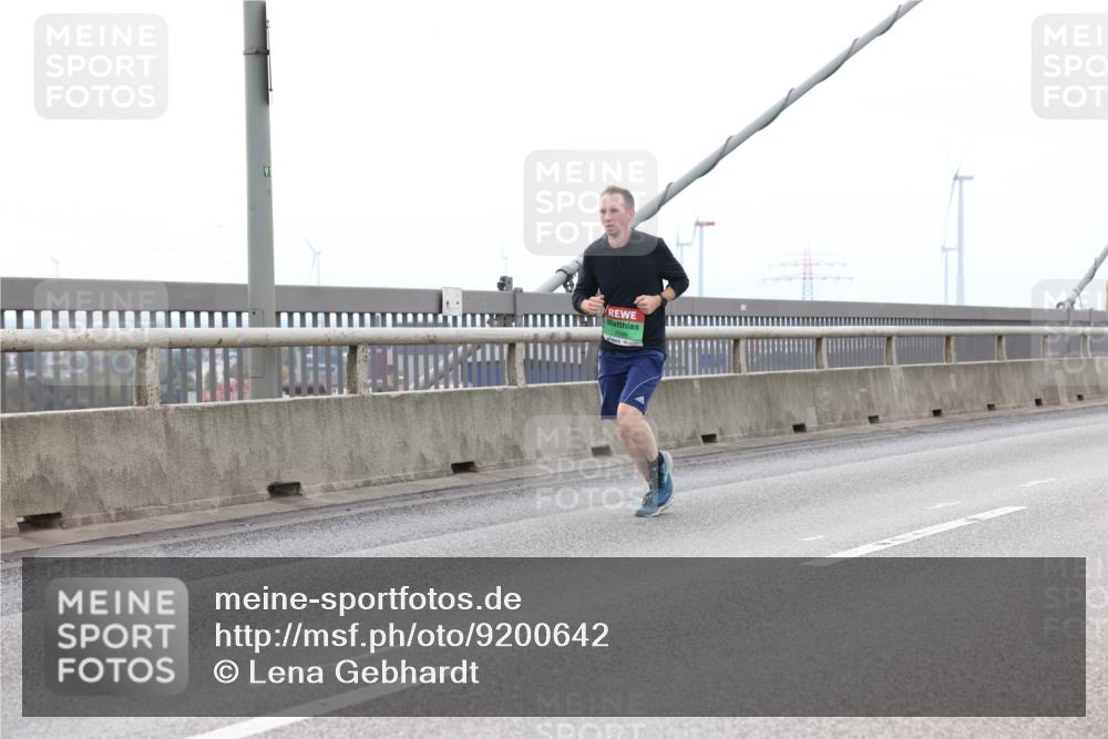 03.10.2025 - Köhlbrandbrückenlauf Lena Gebhardt http://msf.ph/oto/9200642 03.10.2025 15:40:53 Position 2 91 meine-sportfotos.de