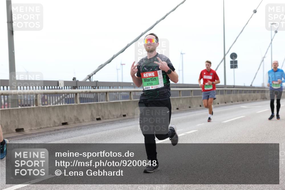 03.10.2025 - Köhlbrandbrückenlauf Lena Gebhardt http://msf.ph/oto/9200648 03.10.2025 15:40:55 Position 2 8769 meine-sportfotos.de