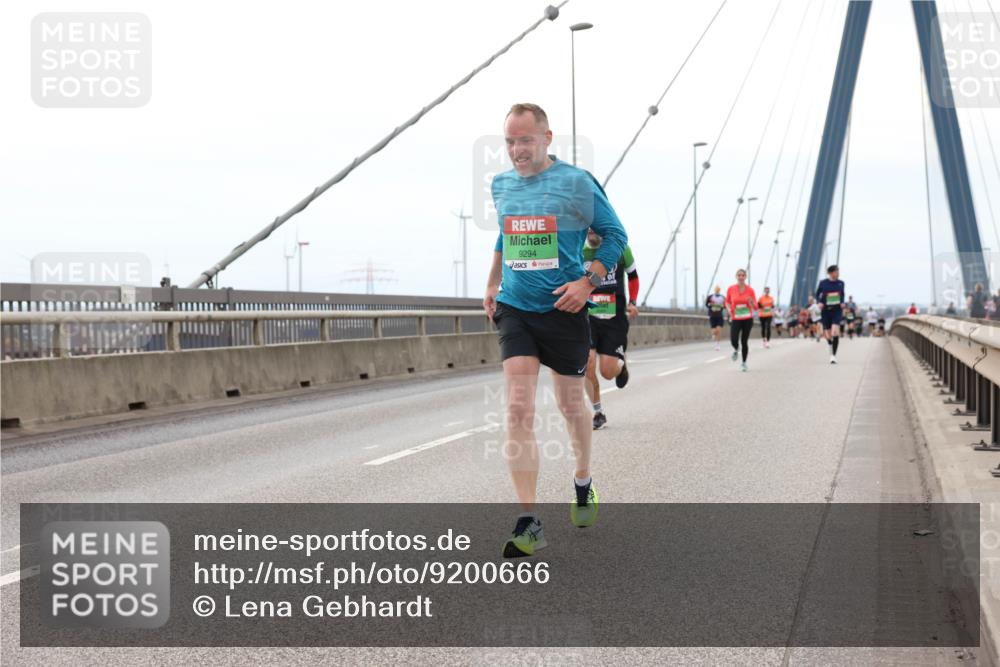 03.10.2025 - Köhlbrandbrückenlauf Lena Gebhardt http://msf.ph/oto/9200666 03.10.2025 15:41:02 Position 2 9294 meine-sportfotos.de