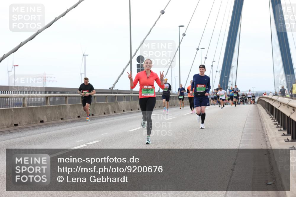 03.10.2025 - Köhlbrandbrückenlauf Lena Gebhardt http://msf.ph/oto/9200676 03.10.2025 15:41:05 Position 2  meine-sportfotos.de