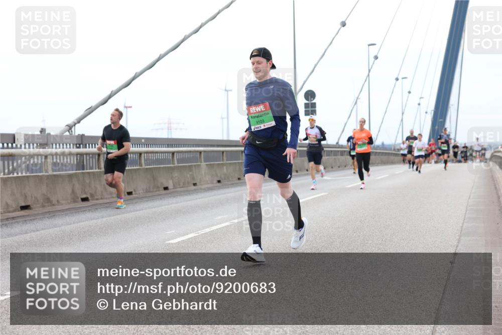 03.10.2025 - Köhlbrandbrückenlauf Lena Gebhardt http://msf.ph/oto/9200683 03.10.2025 15:41:07 Position 2 9103 meine-sportfotos.de