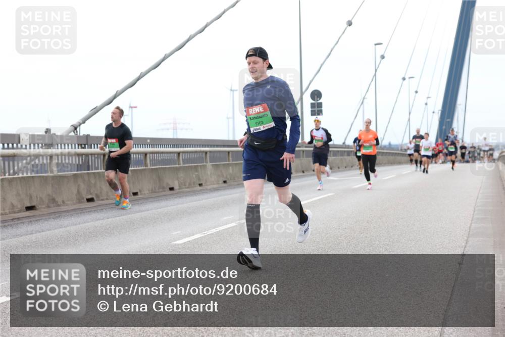 03.10.2025 - Köhlbrandbrückenlauf Lena Gebhardt http://msf.ph/oto/9200684 03.10.2025 15:41:07 Position 2 9103 meine-sportfotos.de