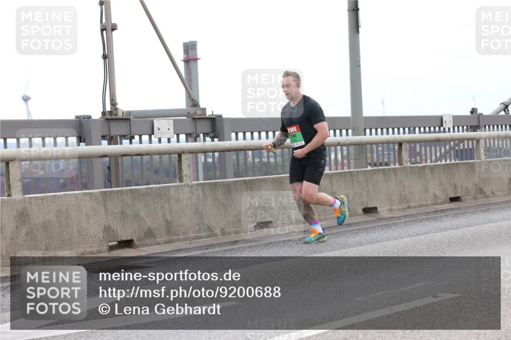 03.10.2025 - Köhlbrandbrückenlauf Lena Gebhardt http://msf.ph/oto/9200688 03.10.2025 15:41:09 Position 2 1147, 91 meine-sportfotos.de