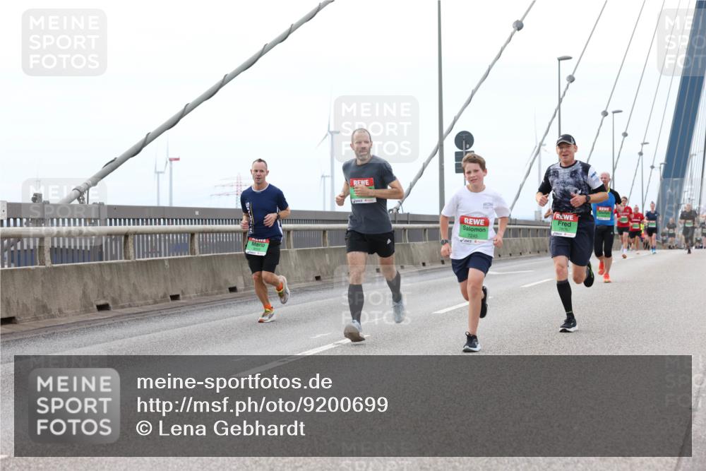 03.10.2025 - Köhlbrandbrückenlauf Lena Gebhardt http://msf.ph/oto/9200699 03.10.2025 15:41:14 Position 2 7245 meine-sportfotos.de