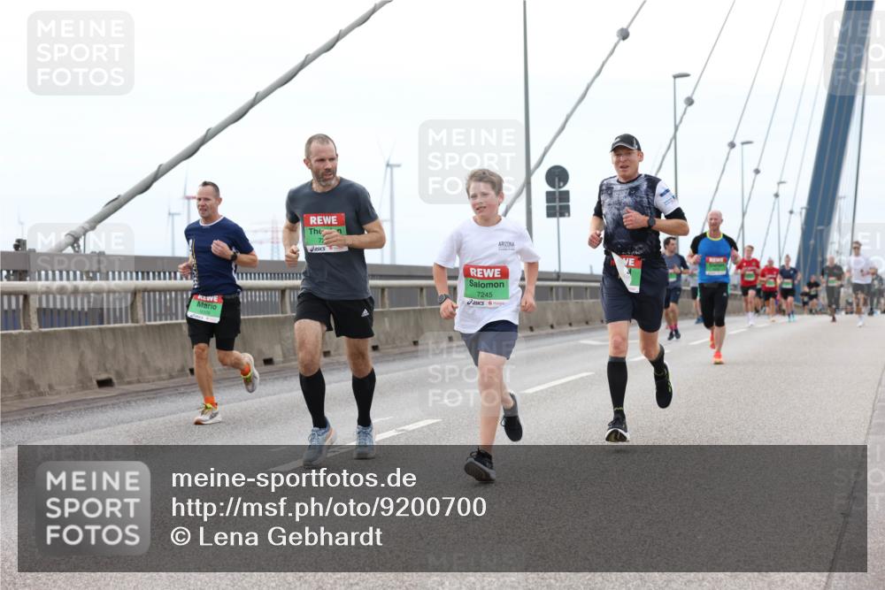 03.10.2025 - Köhlbrandbrückenlauf Lena Gebhardt http://msf.ph/oto/9200700 03.10.2025 15:41:15 Position 2 7245 meine-sportfotos.de
