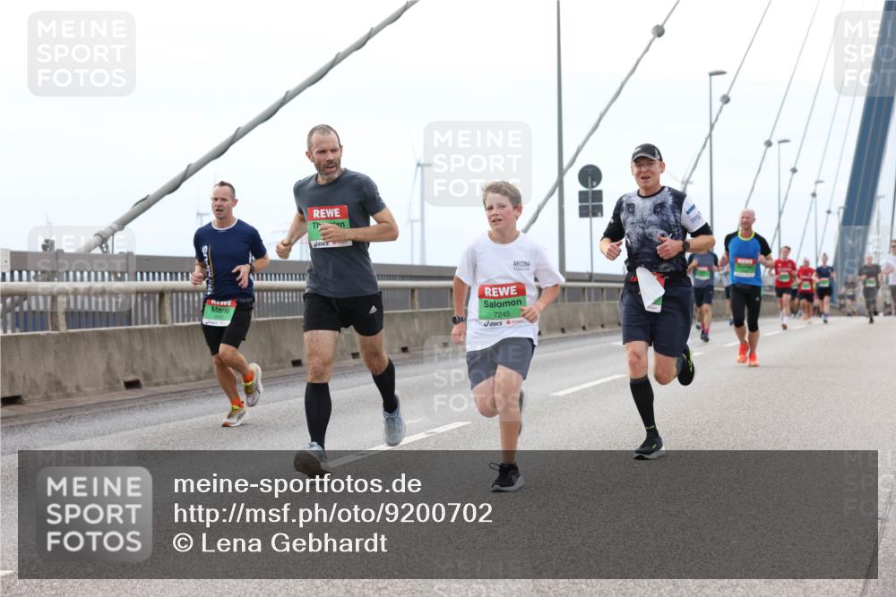 03.10.2025 - Köhlbrandbrückenlauf Lena Gebhardt http://msf.ph/oto/9200702 03.10.2025 15:41:15 Position 2 9306, 7245 meine-sportfotos.de