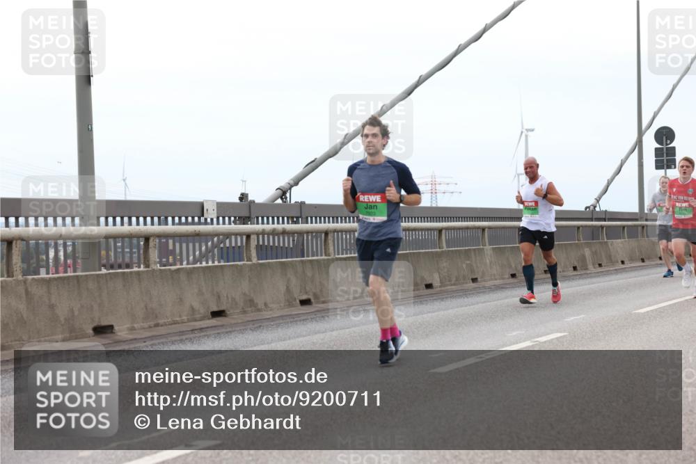 03.10.2025 - Köhlbrandbrückenlauf Lena Gebhardt http://msf.ph/oto/9200711 03.10.2025 15:41:21 Position 2 91, 96 meine-sportfotos.de