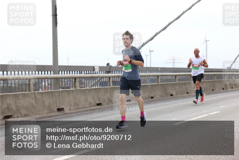 03.10.2025 - Köhlbrandbrückenlauf Lena Gebhardt http://msf.ph/oto/9200712 03.10.2025 15:41:22 Position 2 923 meine-sportfotos.de