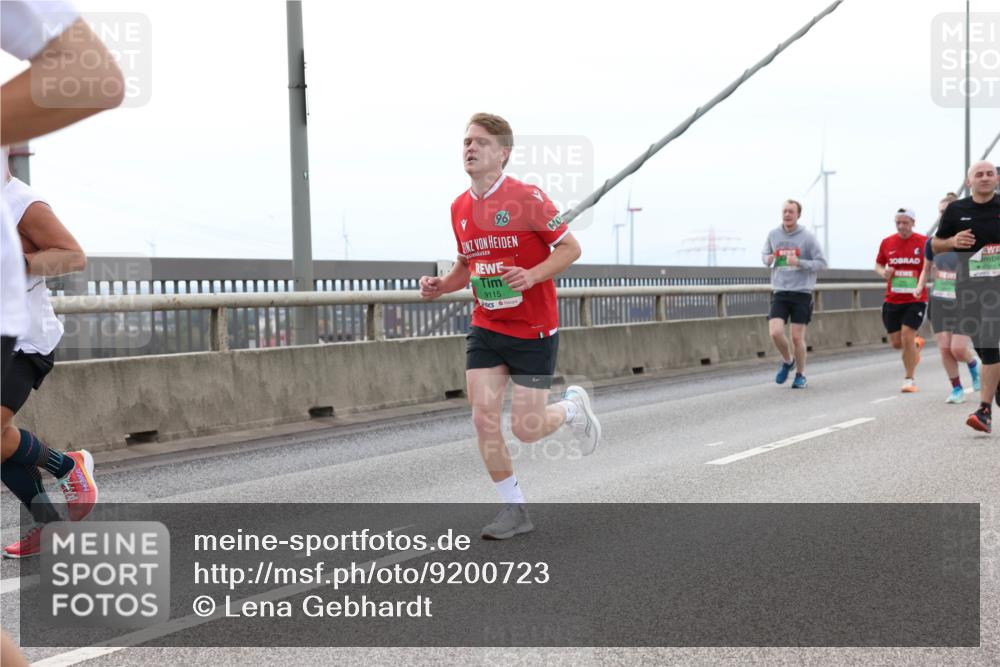 03.10.2025 - Köhlbrandbrückenlauf Lena Gebhardt http://msf.ph/oto/9200723 03.10.2025 15:41:25 Position 2 96, 9115 meine-sportfotos.de